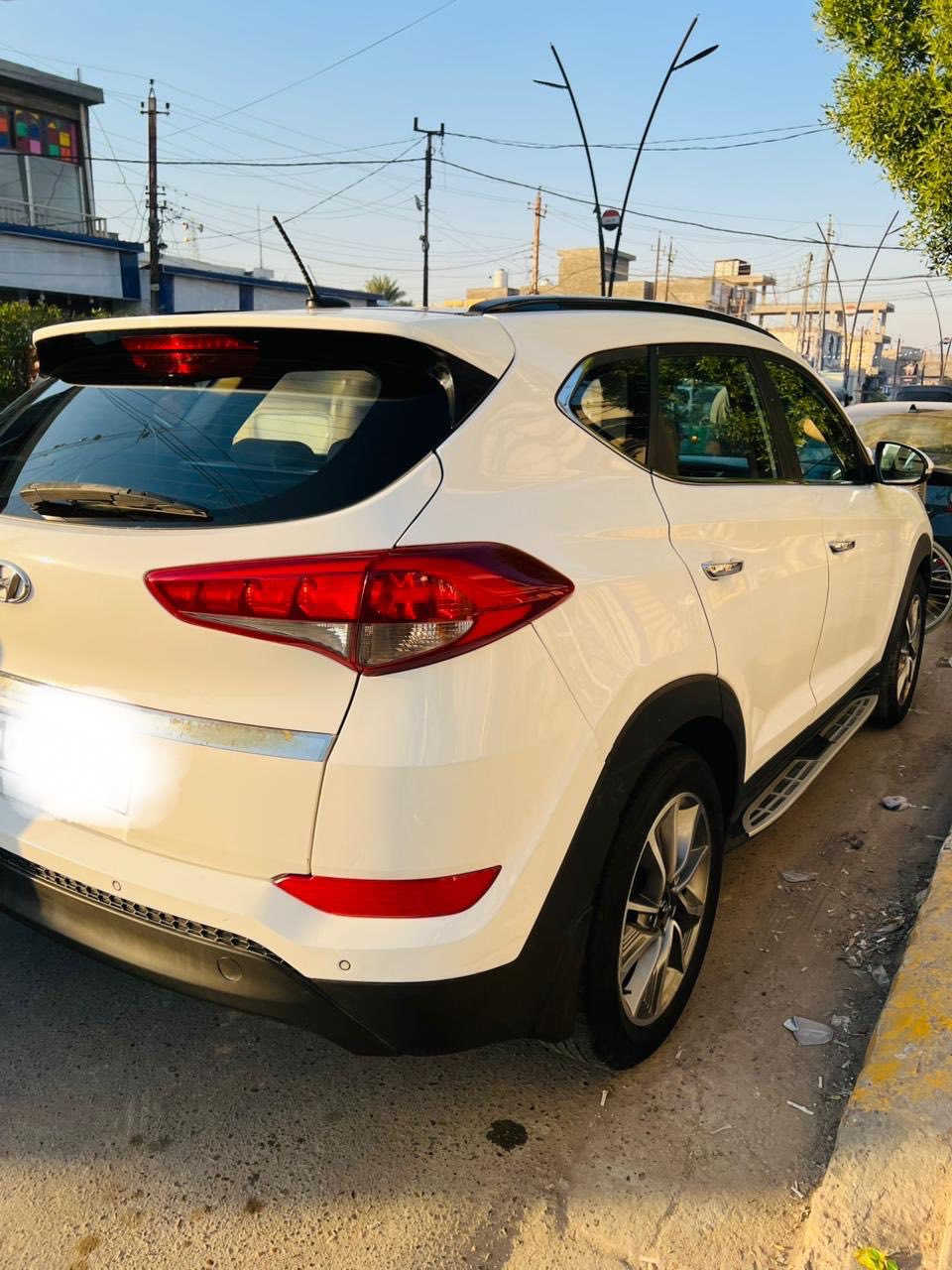 السلام عليكم توكسان خليجي موديل 2018 للبيع ماشيه 150  رقم بغداد السونار موجود بالصور  السعر 175 وبيها مجال ً *********** واتساب
