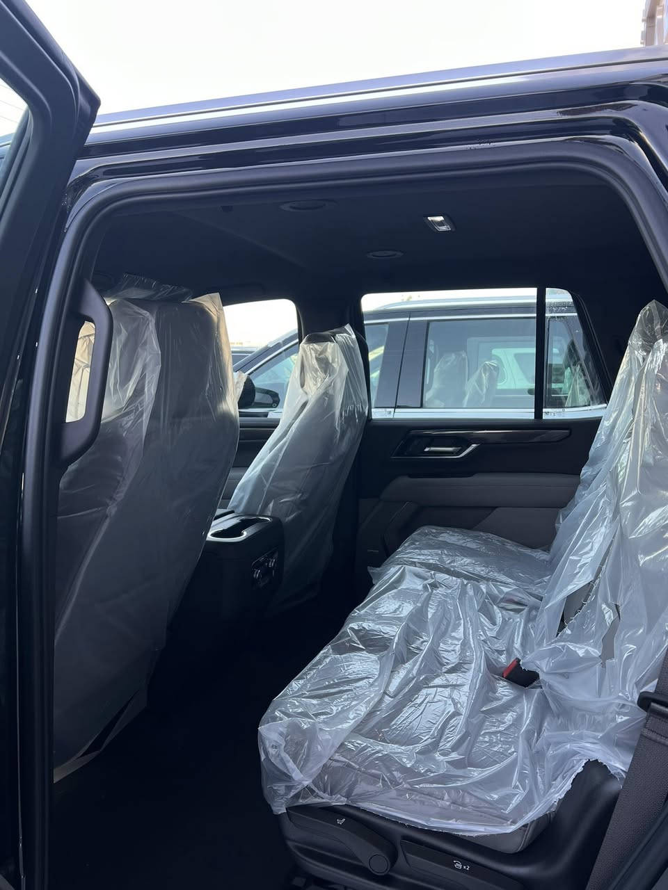 السلام عليكم يوكن 2025 خليجي وكالة المنصور زيروو صفر كيلو متر رقم اربيل وكالة تحويل بأسم المشتري السعر 670 عنواني البصره *********** - ***********
