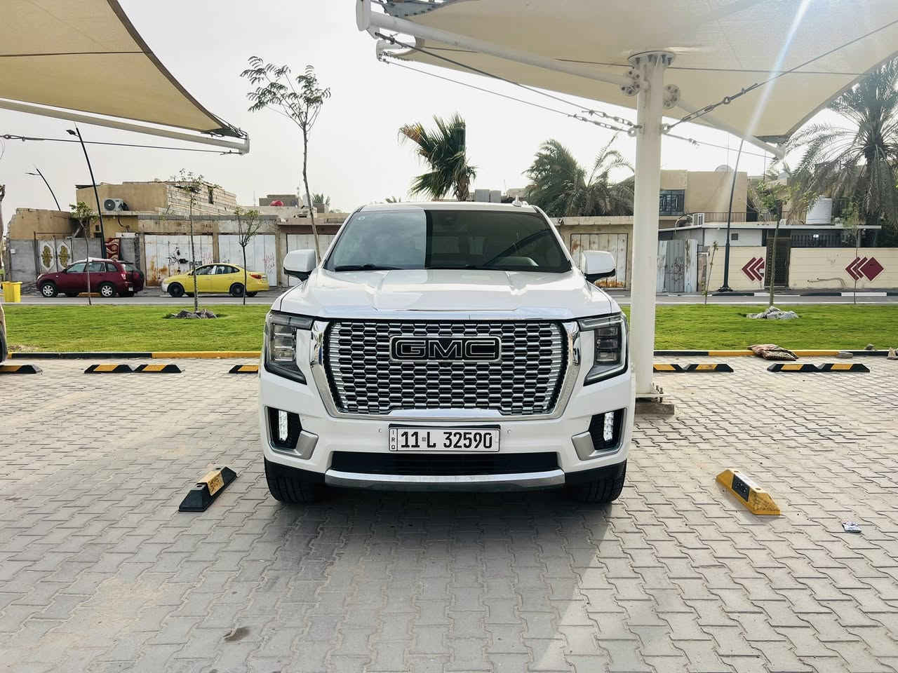 جمسي يوكن SLT 2022 مكينة 5300
- وارد كندي

￼فول مواصفات اعلى فئة

• الموديل: 2022.

• اللون: أبيض صدفي (بترة).

• الحالة: وارد كندي، الحادث (بنيد فقط) بدون إيرباك، 

وبدون تبديل اي قطعة  فقط بنيد بي ضرر بل بداية ومبدل جي ام 

السيارة جاهزة، جديدة، وبحالة الوكالة.

• الضمان: كفالة تامة من الضربة، التبديل، الصبغ، البارد، 

• المكانيك: حدادية 100%، تبريد وتدفئة وكافة 

مكينة كير بلاد بدون فتح اي قطعة

الكهربائيات تعمل بكفاءة عالية بدون أي نقص، تخم تاير جديد.

• المواصفات (أعلى فئة - فول مواصفات 1/1):

• فتحة سقف بانوراما.

• كراسي (كشنات) جلد مع ميزة التدفئة والتبريد.

• ستيرن كهرباء.

• خمس كاميرات (نظام رؤية 360 درجة).

• رادارات (أمامية، خلفية، وجانبية).

• نظام تحديد المسار والنقطة العمياء.

• حساسات أمامية وخلفية.

• كراسي خلفية كهرباء + صندوق كهرباء.

.تعتيم مري جانبي وصطي 

.توقف ذاتي 

.

• بالإضافة إلى العديد من المواصفات الأخرى.

• الأوراق الرسمية: رقم بغداد (ألماني جديد) باسمي، 

جاهزة للتحويل مباشرة، وبدون أي غرامات.

• السعر: 440 ورقة 

• العنوان: البصرة - دور النفط.

• للتواصل: *********** (يرجى الاتصال مباشرة، لا يتم التواصل عبر الإنترنت).
