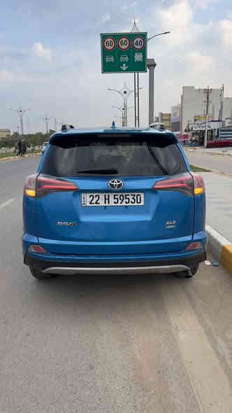 السلام عليكم 
تيوتا راف فور  Rav 4 2018 
رقم اربيل باسمي تحويل ثاني يوم 
مكينه 2500 
للبيع السياره وارد امريكا صور الحادث موجوده بل منشور 
بدون ايرباك ماشيه 80 الف كم 
مكينه وكير مكفولات لاتنقيص لاتبخير شرط 
تخم تاير جديد 
سونار موجود وصور الحادث هم موجوده 
السعر 165 وبيه مجال 
خاص او اتصال  وبل خدمه 
***********

