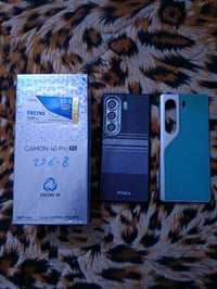 جهاز تكنو كومن 40 5G بطاريه 99 جهاز نظيف ملحقاته كامله ذاكره 256  الجه...