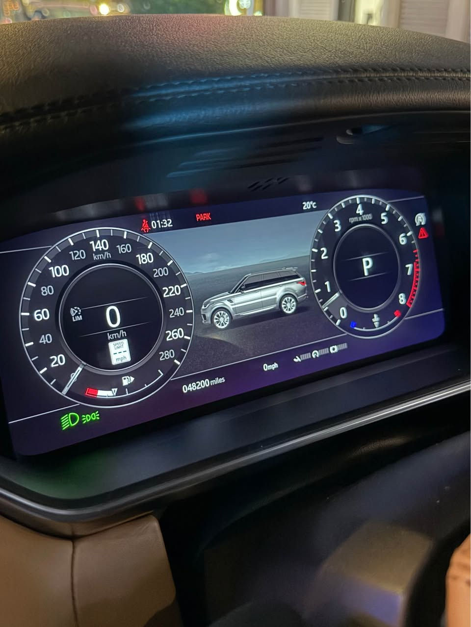 بلعراق كله ماكو بنضافتها 
V8 سوبر
كزوز SVR بلادي
السياره مكفوله من كير ومحرك 
ماشيه 48 الف ميل 
السياره نضيفه كلش بانوراما داخل مشمشي
***********
 مع الرقم مالتها 48.000$ بغداد, العراق
