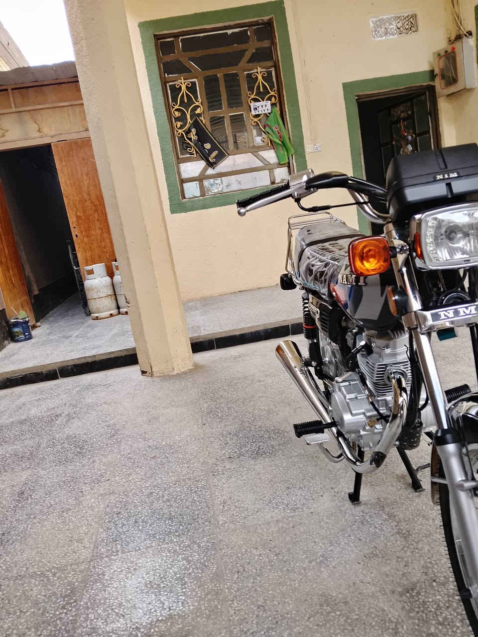 السلام عليكم نامه امتياز موديل 2026 الدراجه الجديده على وضع الشركه مكفوله من الشخط محرك مكفول ما صار لها هواي طالعه من المعرض دراجه باب اول اوراق كامله مكان دراجه كربلاء 
***********
