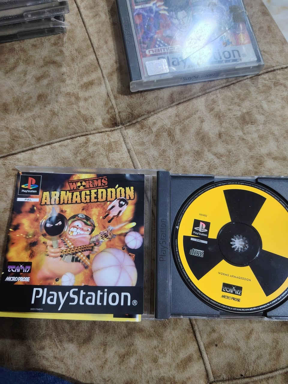 اقراص بلي 1 اصلية نضيفة
الالعاب
1 ARMAGEDDON
2FIFA99
3 Triple Play Baseball 2000
4SIM CITY 2000
5Toca Touring Car Championship
6NBA Live 2000
7Tony Hawk's Underground    
8Who Wants to Be a Millionaire?
9Street Racer
10X-COM: Enemy Unknown
11Total Drivin
المكان واسط الكوت

***********
