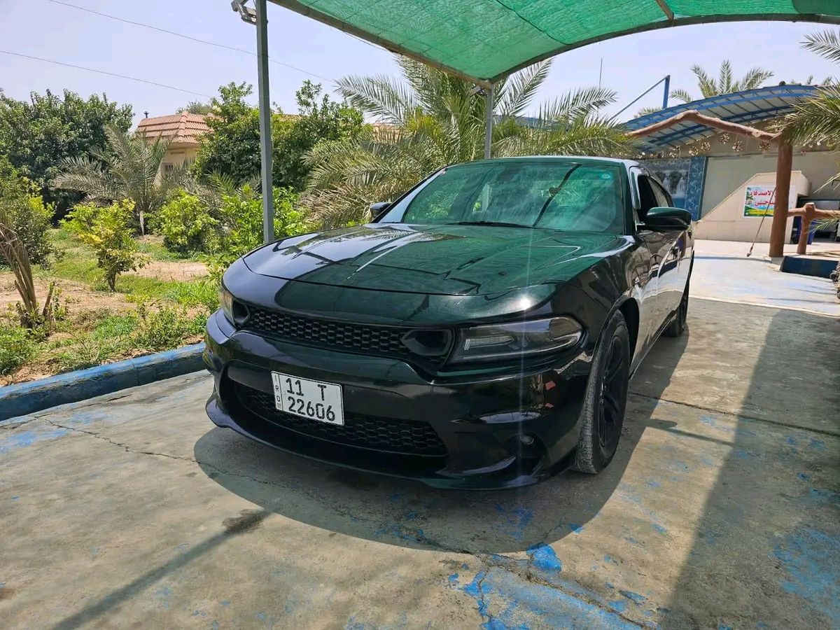 بسم الله .. جارجر 16 
تو ويل المرغوب 
حادث فقط جاملغ ايسر 
بدون ايرباك 
بدون دواخل كلشي على البلاد 
كير ومكينة ماشاءالله ولا ملعوب بيهن
 مكينة 3600 ️
ماشية 103 ميل
رفقت صورة الحادث والسونار كذلك

تايرات جديدة وباتري جديد وادامة جديدة
بيها كم مكان بارد موضح بالسونار
شاشة شادلها ب300$ اندرويد كل التطبيقات بيها
اخوان السيارة نظيفة حيل وعلى ايدي شادلها منضومه غاز انسه الصرف
مكانها بغداد 
عارضها ب180 ورقة  
رقمي ***********
