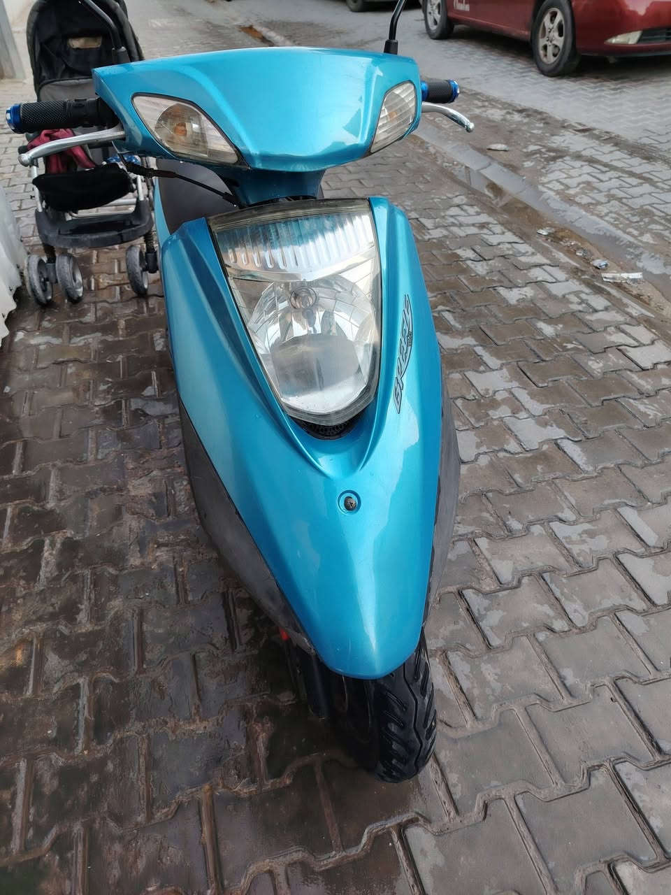 سلام وعليكم دراجه بريز للبيع اي نقص مابيها مكفوله كلشي شغال بيها السعر 750الف مكاني بغداد الحرية شارع العريض مال دور متواجد عل واتساب ***********
