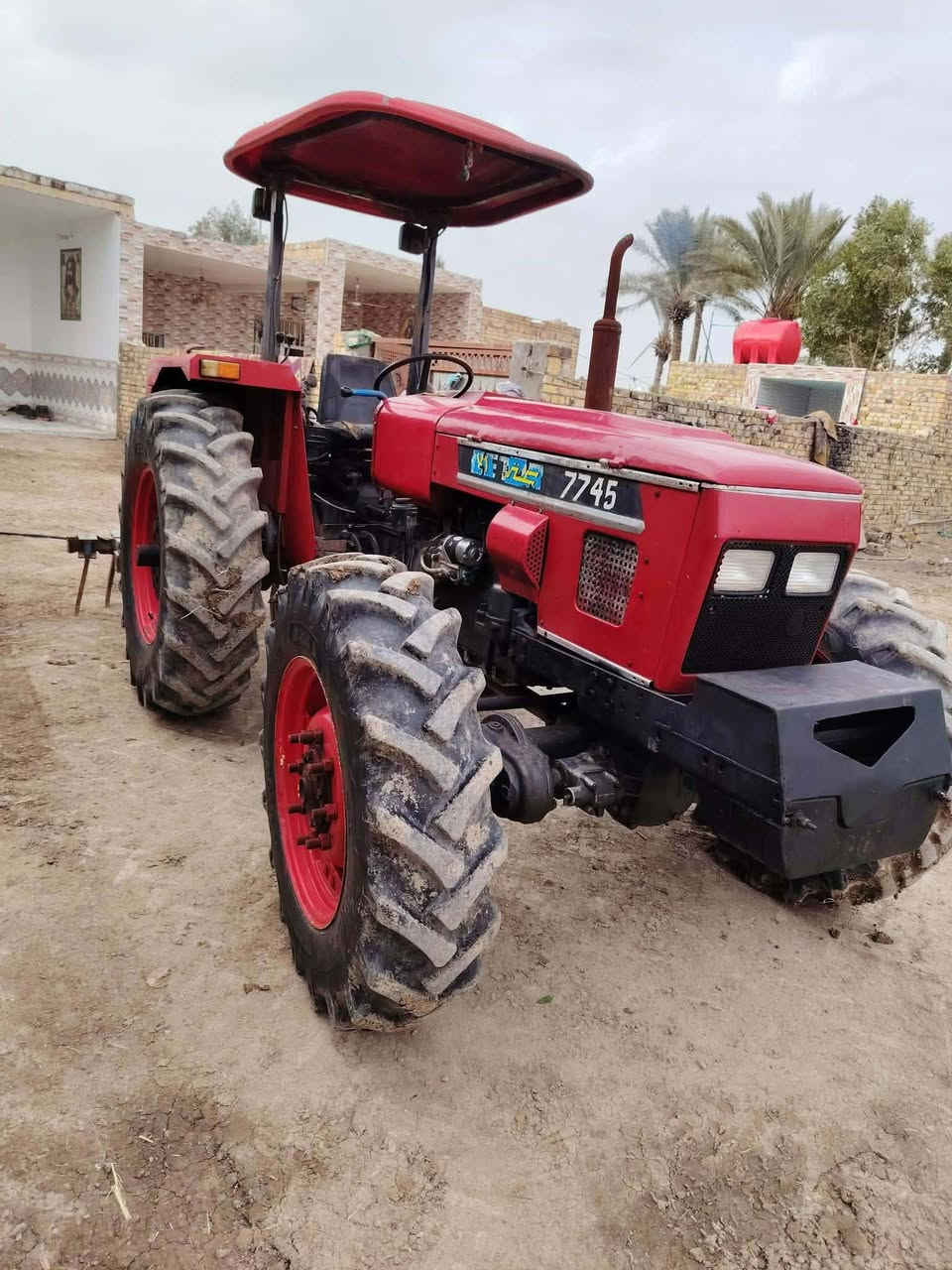 السلام عليكم مكينه عنتر للبيع  دبل أكسن موديل84 رقم وسنويه مكينه مكفوله كفاله  عامه محرك وبم وكير وجهاز هودرليك نكره سلف كهربائيات شغاله تأيرات جدد مكينه مال جناي محرك لاتبخير ولا تنقيص مكان الديوانيه الحمزه الشرقي  الستفسار ***********
