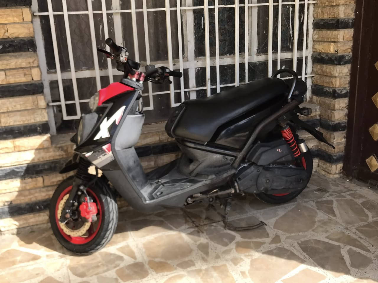 سلام عليكم 
     سكنس جبلي للبيع موديل 14 كفاله عامه الدراجه مكفوله من الطول لطول وصل معرض موجود مصار هواي نازله رمبه ع ايدي مكينه طخه مامطخوخه كفاله خرسه خرسه خرسه نكره سلف بكل وكت كفر ختم واحد 
مكان بغداد بلديات تقاطع كهرباء سعر 1250 وبيها مجال 
***********
