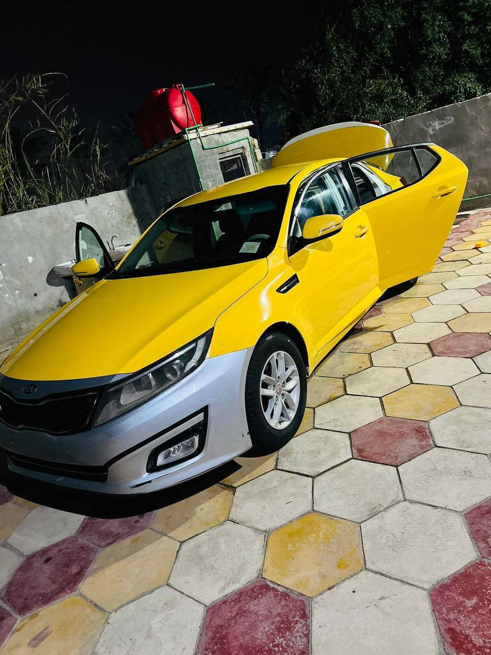 ابتيما 14 شكل ال 13 خليجي سياره جاهزه مكينه كير حداديه تدفئه تبريد حساسات شفتات ساره كبل لشارع 
بيها فقط بنيد بدون داخل مكاني سماوه 
 *********** خاص ماجاوب
