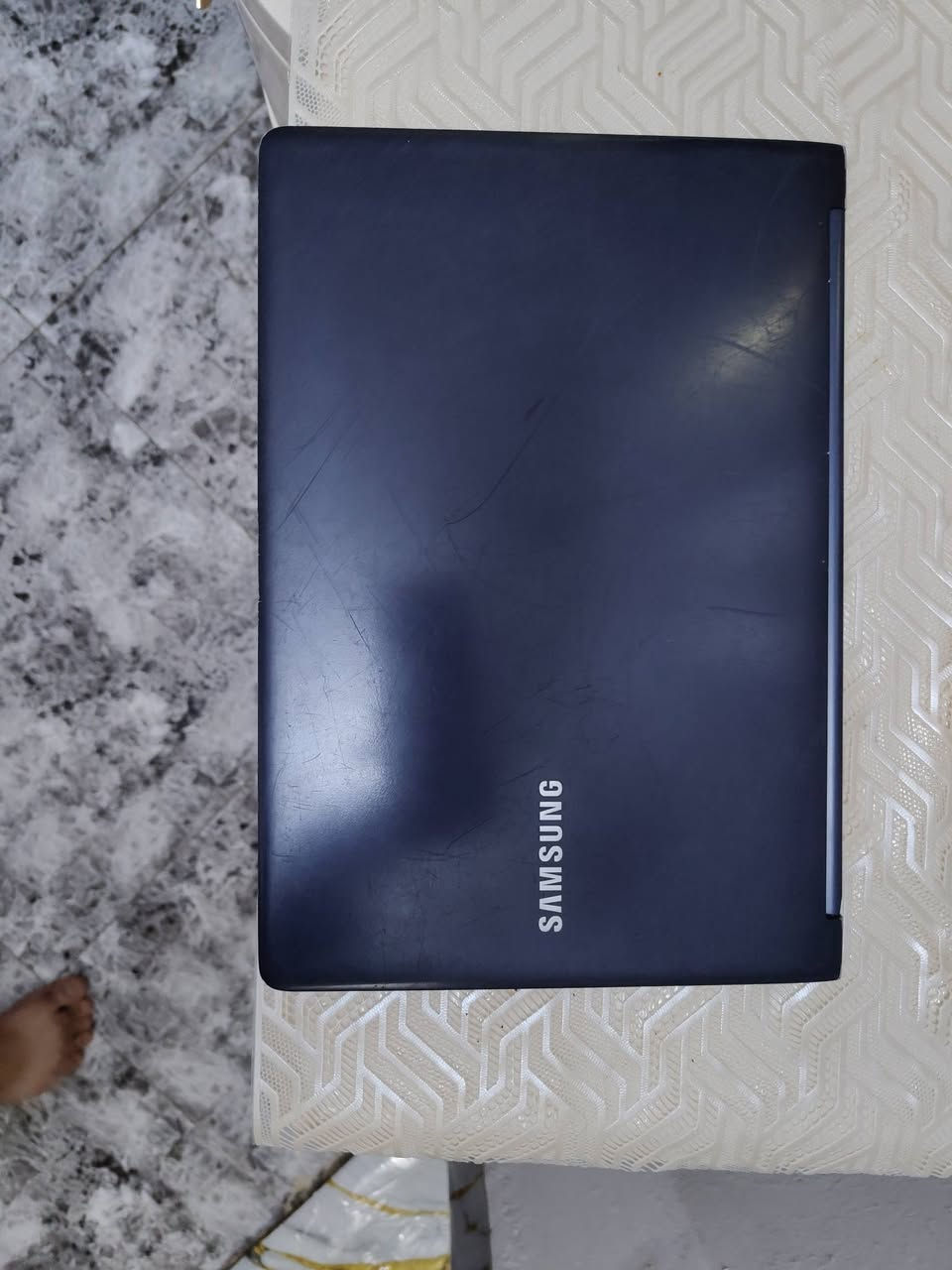لابتوب سامسونك 
cori5 gel4 جيل رابع 
ram 8
hard 128 ssd m2
بيه مروحتين تبريد + بيه منفذين شحن 
شاشه حجم 13 مميز سوبر سلم نحيف جدا+ شاشه FHD دقه فول 
كامرته FHD دقه فول
بطاريه من 1ونص لل2
ملاحضاته بيه فقط مفصل واحد الي تكض الشاشه خربان بس يوكف طبيعي وموضح بل فيديو + صوته وسط مو عالي بس ما بيه اي شي اعتقد تعريف أو هيج شي موضح ايضا 
مكاني بغداد توصيل موجود 
سعر 75 قفل ماكو هيج سعر+ مازنجر ما متواجد 
***********
