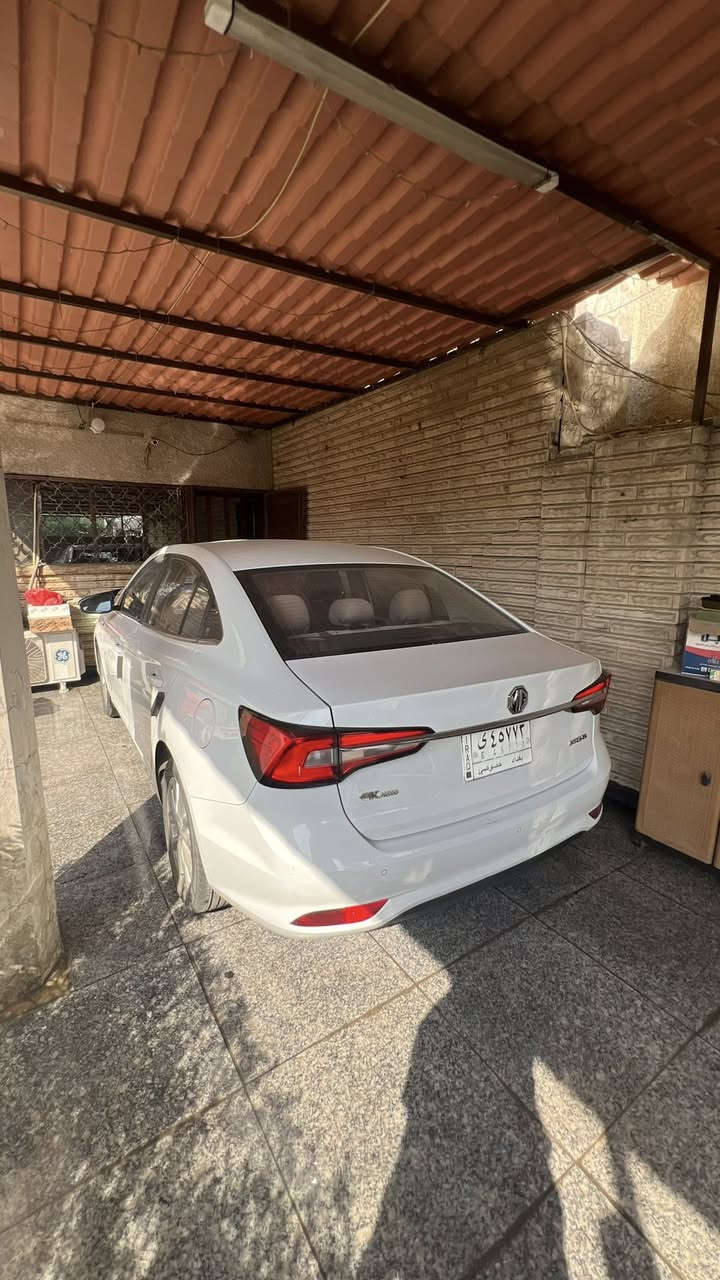 MG5 2024 comfort ( نص فول )
رقم بغداد ماشية 21000 كيلو، مواصفات النص فول : 
بصمة تشغيل
لد نهاري
بك لايت لد
كاميرا خلفية
حساسات خلفية
كار بلي
الاضافات الي على السيارة :
عازل حراري شفاف لجميع الزجاج
عالي ناصي لد عدسة
كل شي بالسيارة موضح بالصور بارد باماكن بسيطة بدون قطرة صبغ
السيارة جاهزة ومابيها مصرف ربع دينار
السعر 106 ورقة وبي مجال بسيط
العنوان بغداد الصليخ ***********
