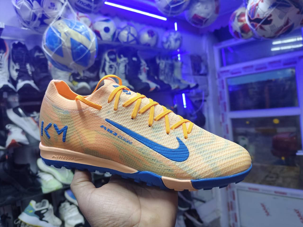 عرض خاص اير زوم أصلي ماستر كوالتي  35 الف فقط
العنوان رأس جادة قرب مطعم هولير تجهيزات كاس العالم 

***********
