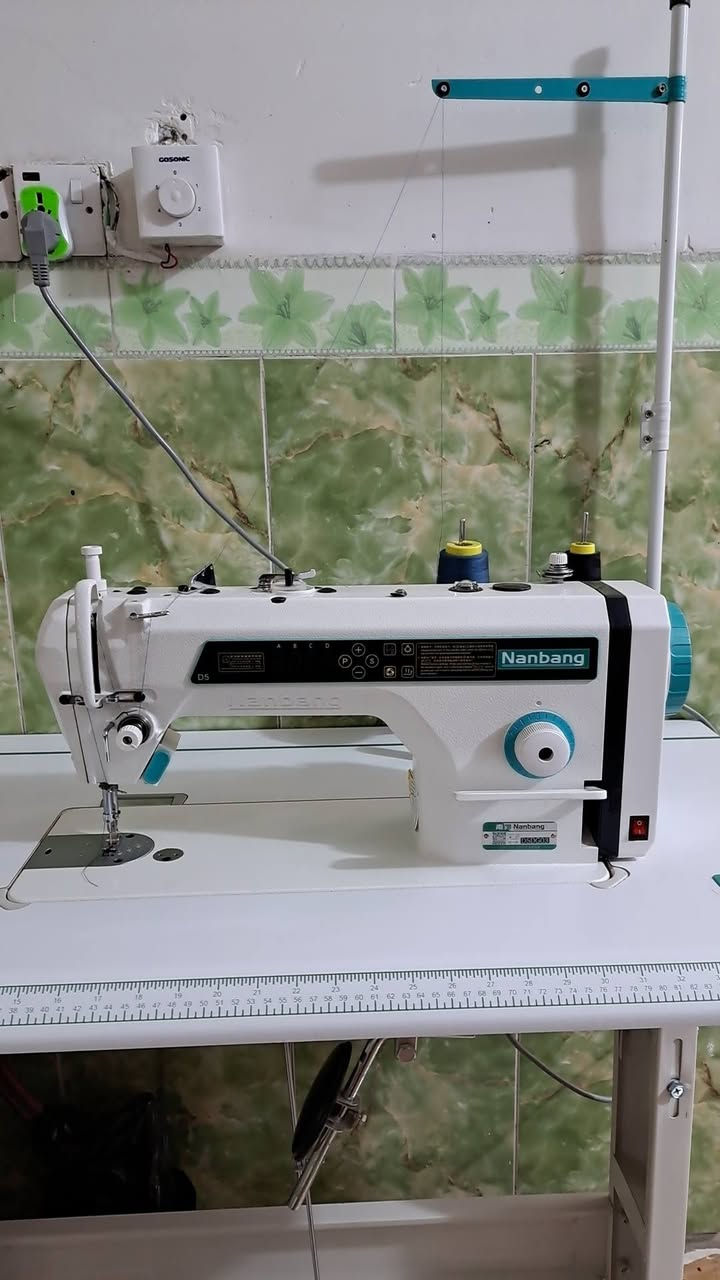 مكينه للبيع جديده بس اني موخياطه مبتده وماعرفله والله العنوان بغدادالكماليه


**إذا كنت صاحب هذا الإعلان وتريد حذفه لأي سبب، رجاءا أرسل رسالة إلى الدعم الفني**