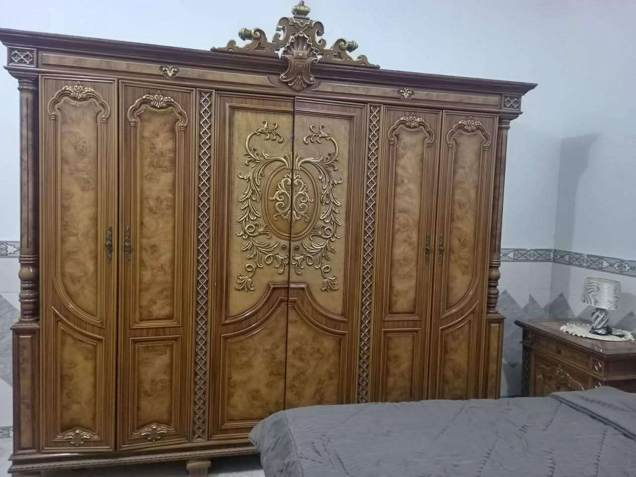 غرفه نضيفه كلش... تركي اصلي درجه اولى والله العضيم اخذتها ب٣مليون اريد ابيعها ب ٢وبيها مجال انشاء الله اي استفسار راسلوني عله الوتساب ***********
