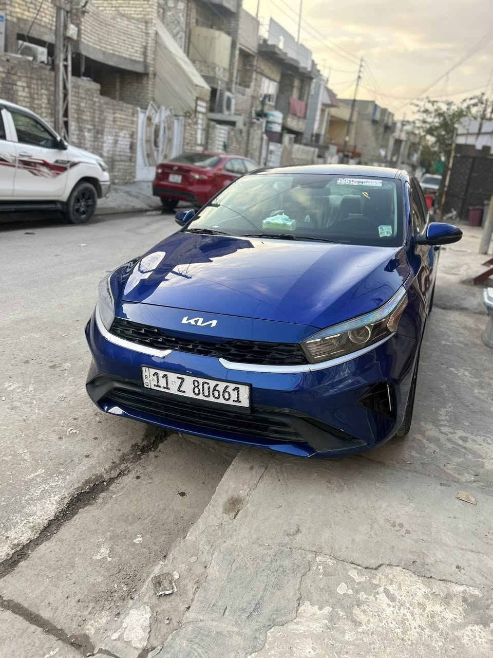 كيا فورتي وارد امريكي موديل ٢٤ ماشية ٢٨ الف
محرك 2000 
 مايل تتشغيل سويج
تحكم ستيرن
كامرة كار بلى
حساسات
رادار
مود ثلاث سرع
تدفئة تبريد 
ويل كروم
بدون تبديل اي قطعه
باردحافة نص باب  و الجاملغ 
العنوان بغداد المشتل/ حي المعلمين 
السعر ١٦٧ورقه
التواصل ***********
