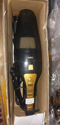 مكنسة سيارة • عملاقة • تواصل خاص