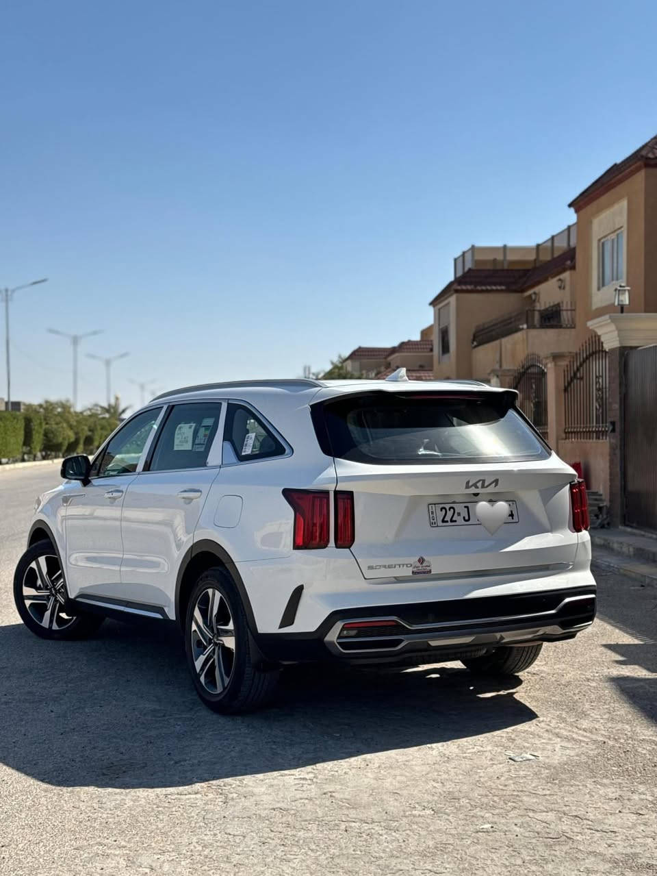 سلام عليكم  سورنتو موديل 2023 كفاله عامه من صبغ وتبديل رقم اربيل ماشيه 85 فقط بارد باب الصدر كما موضح بصور قليل جدا السياره جاهزه من كلشي مواصفاتها معروفه فول عدا البنوراما 
السعر 280 وبي مجال حك الجيه 
غير متواجد على الفيسبوك 
رقم الهاتف ***********
