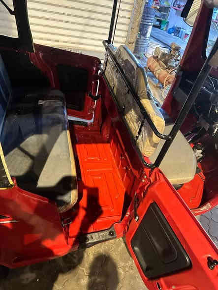 سلام عليكم تكتك للبيع TVS مديل 2022 طالعه ب 24 مكينه كفاله البدي شوف العين ضربه بس بلقد سعر 9 وبيها مجال حك الجيه العنوان بصره جزيره شط العرب ***********
