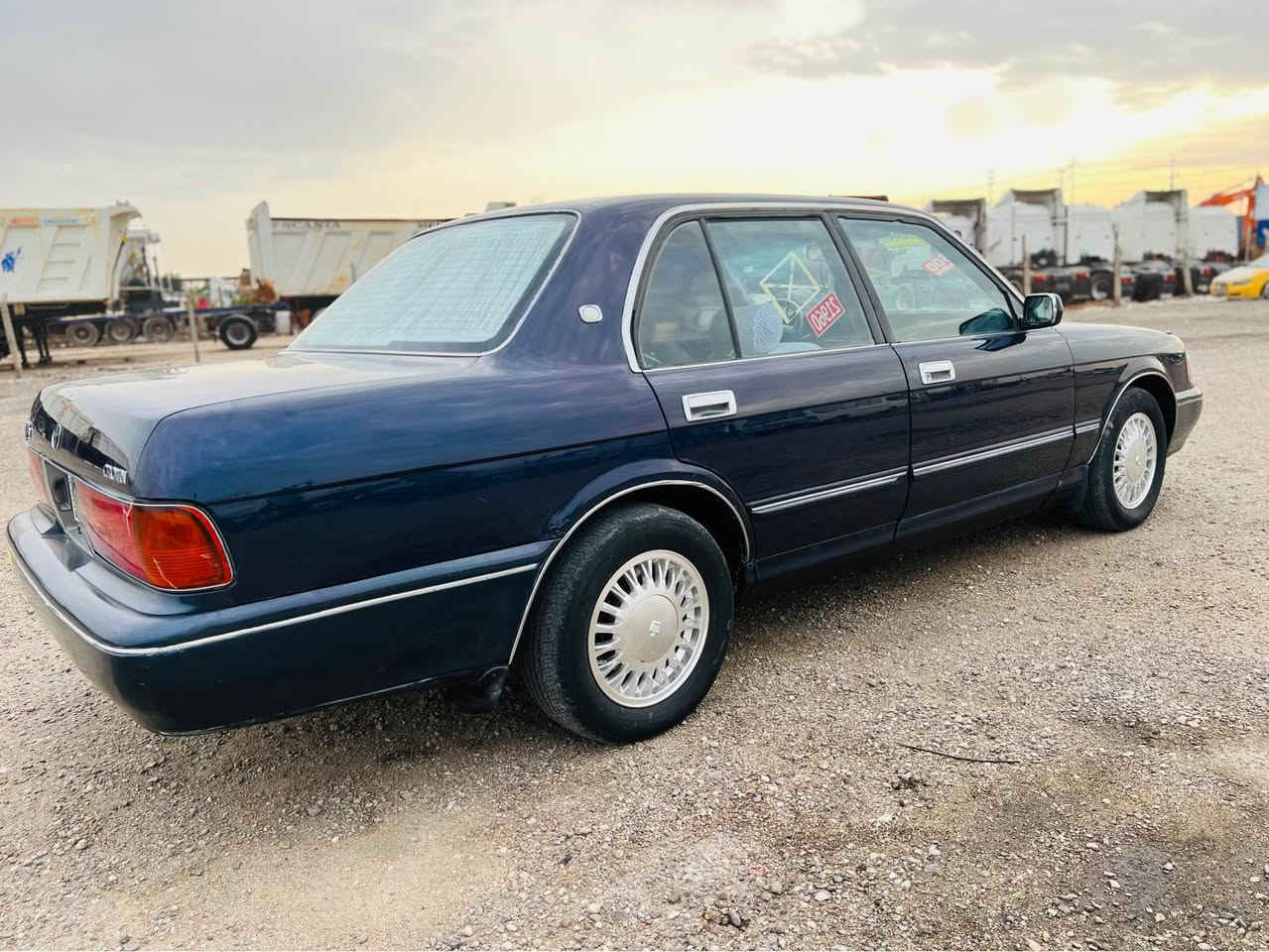 سلام عليكم للبيع أرنب موديل 1995 فنر بلاد سياره كفاله ضربه وكص ونقل وعيب شرعي  مكينه وكير جدد مكفولات تخم تاير جديد كهربائيات كلها شغاله تبريد ثلج امامي وخلفي حداديه جديده سياره فول موصفات دواخل جديده كلش كشنات بطاين جدد رقم بصره تحويل مباشر  سعر 69 الشراي يتصل *********** مكان السياره بصره البصرة, العراق
