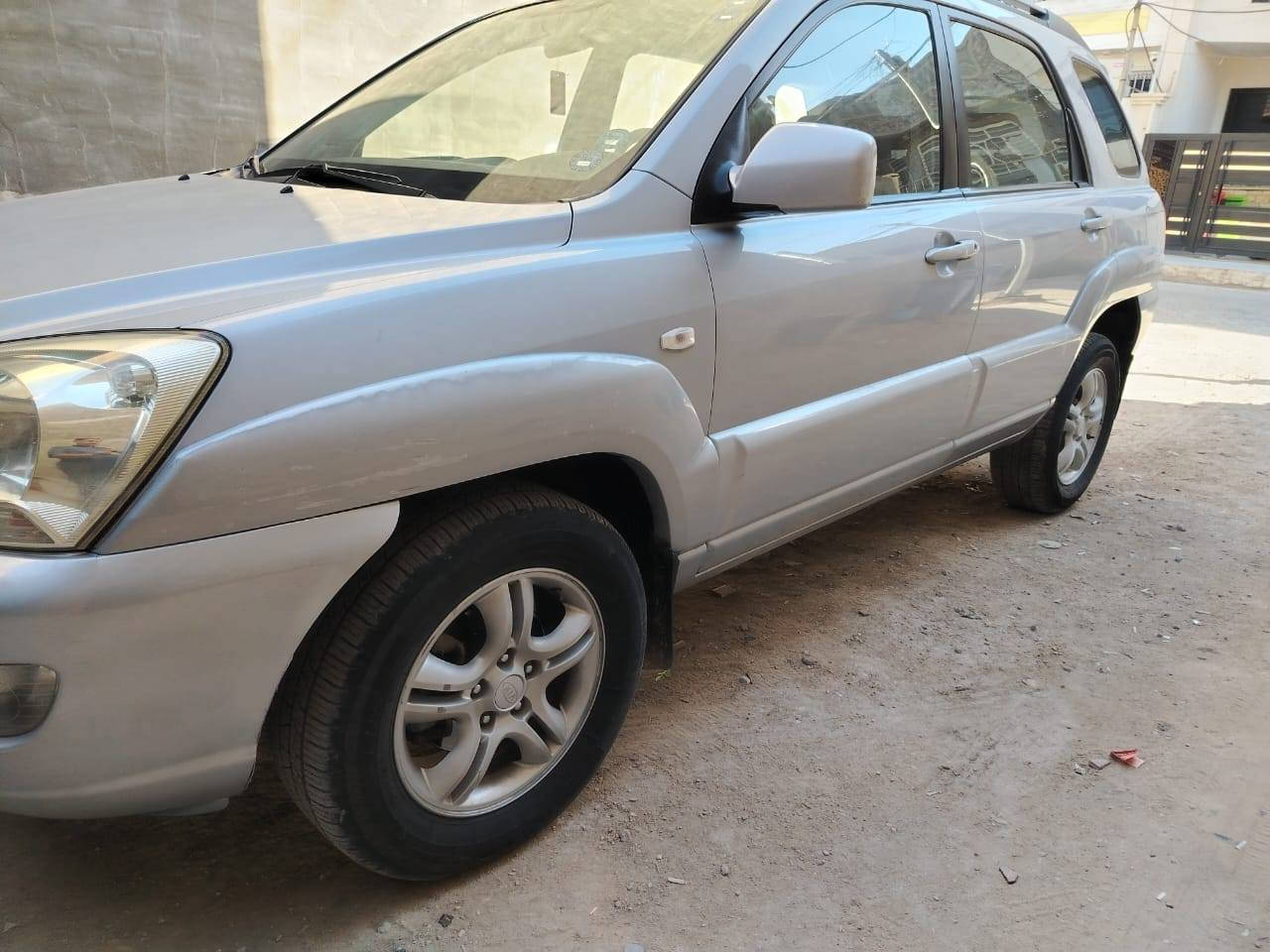 كيه سبورتج ٢٠٠٨ رقم شمالي جديد باسم عربي هزة جديدة لحد ٢٠٢٧ سيارةمكفوله كفاله عامه لا حادث ولا صبغ سيارة جديدة بمعنه الكلمه داخل جديد على بلاد والخارج احله تخم تاير جديد تبريد شغال مكينه وكير مكفول لابخار ولا صرف مكينه ٢٧٠٠  ٦سرندر عزم وتراي وتبريد توب سيارة بدون صبغ ولا بارد سيارة بلاديه العنوان بغداد الكرخ حي الجهاد السعر ١١٨ وبيهه مجال أو مراوس ***********
