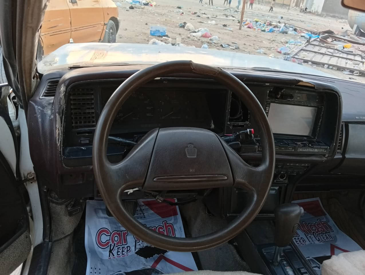 سلام عليكم للبيع سوبر هارتوب موديل 1990 رقم ديالى سنويه لل27 تحويل مباشر كير اوتوماتيك جديد مكينه بيها نسمه بخار خفيفه جداً بيها نشاط متنلزم تخم تاير وكهربائيات كامله وعضمتها تخبل السعر 27وبيها مجال موجودة بكربلاء للتواصل ***********
