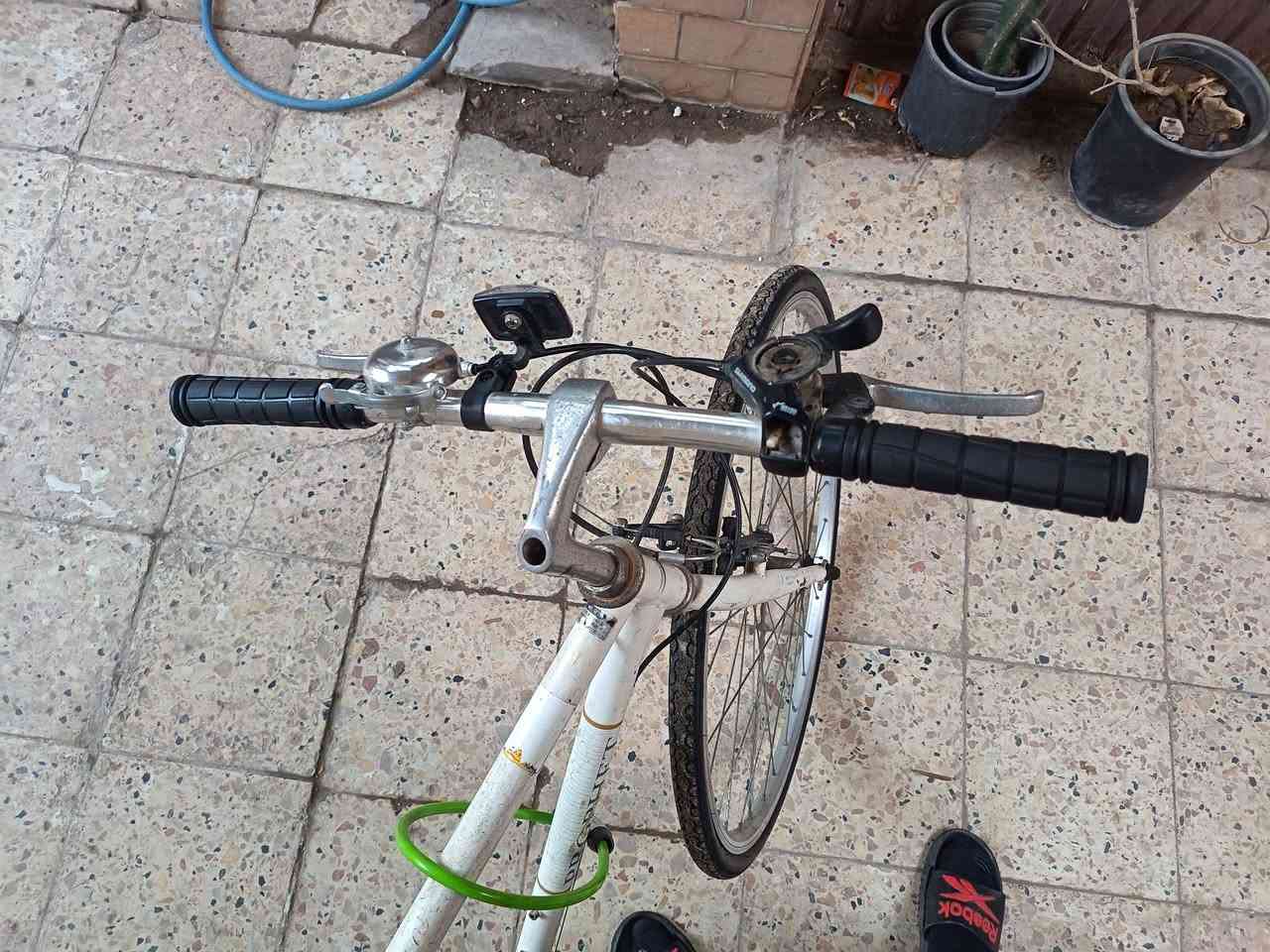 السلام عليكم باسكل للبيع c700 نضيف السعر 80 وبي مجال مكاني بغداد الشرطه الخامسه � ***********
