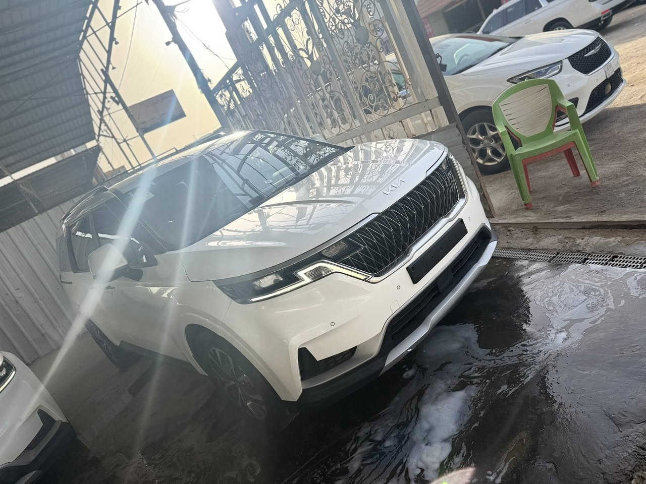 سلام عليكم ورحمه الله وبركاته 
كيا كرنفال  وارد كوري خطين غاز بانزين 
موديل 23
مكفول من ضربه فقط بس صبغ كوريه 
بدون رقم. ترقيم  جميع المحافظات 
السعر 230 وبيه مجال بسيط 
اتصال ***********
