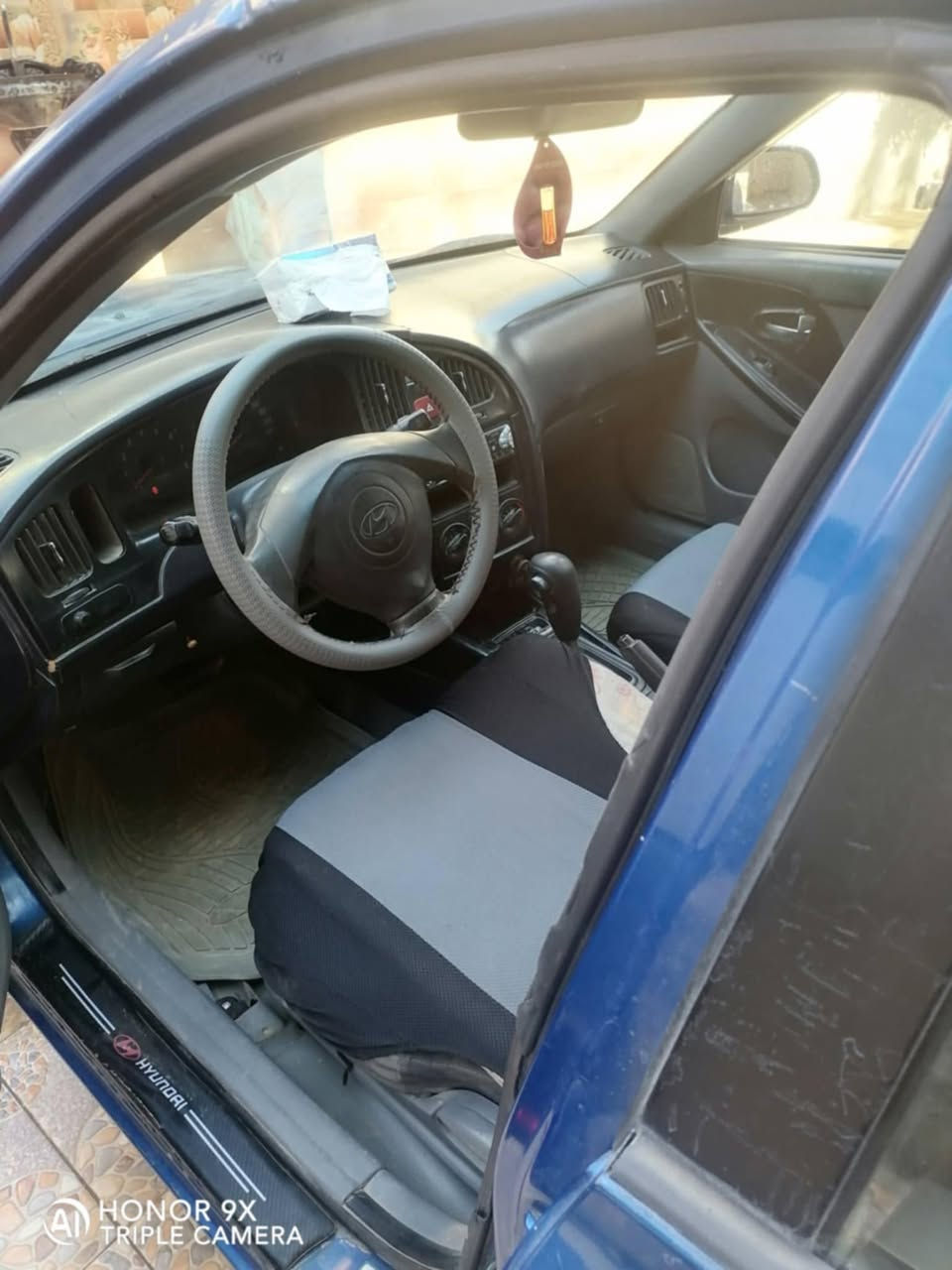 ٢٠٠٤ محرك ١٦٠٠
بغداد.دولي
هزه صاقطه
مكينه بيها صوت بطاله
تبريد تدفئه شغال
تايراتها منتهيه
غرفتها نضيفه 
مسجل بلوتوث
صدر عوزه ترتيب الخلفي 
اذان محرك وحده الجوه الباتري بيها رجه
كير جيد 
القماره والبنيد والصندوك بيهن جراد 
صاحبها يريد تحويل عقد مروري فقط 
غير العقد ماابيع تجي تكلب تقتنع تكاتب مروري 
وتحجز بالحسينيه 
السعر ٦٢مجال قليل
مكاني بغداد
***********
