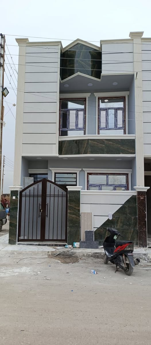 🎲مشتمل. للبيع 

🎇 50متر 

🏨حديث بناء 2025

🌐زراعي اقرار محكمه

🌐 جاهز للسكن 

🎴الدوره زراعي قرب سوك. ابودشير  خط نفط 

🏨واجهه 5نزال 10

🏨 الطابق الارضي يحتوي عل استقبال و ومطبخ  وخدمات ومنور

🏨الطابق الثاني غرفتين  نوم. وحمام

🏨 بيتونه وسطح

🏨 عرض الشارع 10متر خدمات كامله مي  كهرباء تبليط ارصفه. انترنتت

الاستفسار الاتصال بلرقم 
***********
