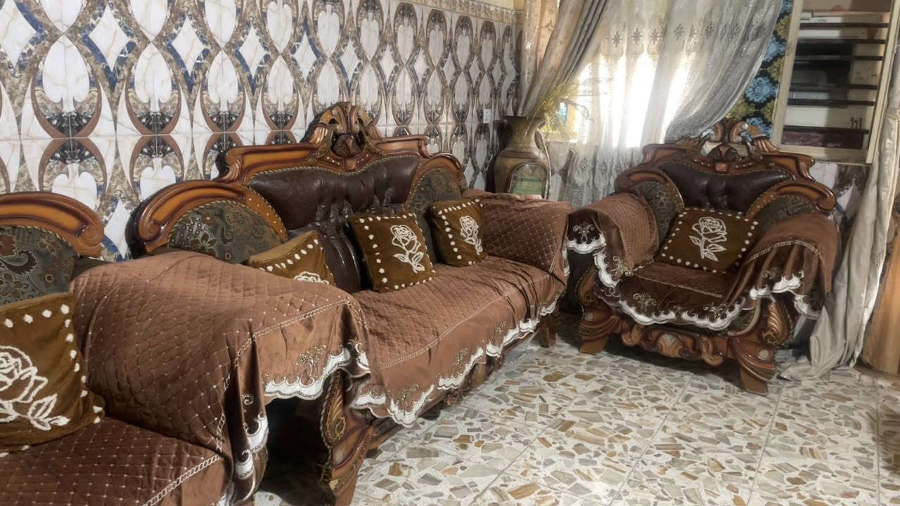 تخم 10 مقاعد تكمة وقوي ونظيف 2 كبار وحدة وسط و2 صغير  السعر 250 الف بغداد / حي العامل


**إذا كنت صاحب هذا الإعلان وتريد حذفه لأي سبب، رجاءا أرسل رسالة إلى الدعم الفني**