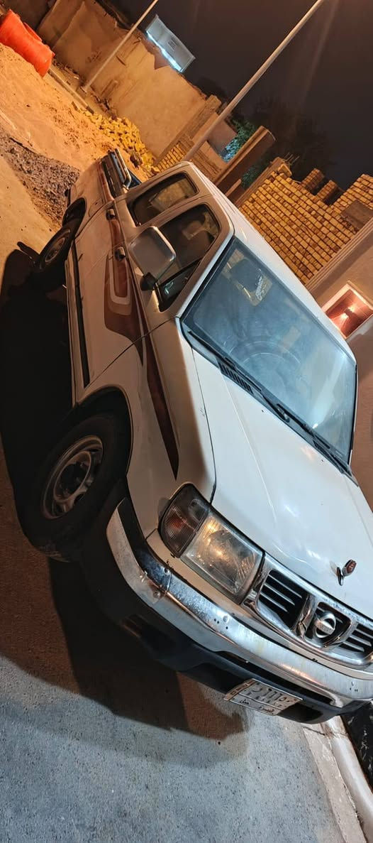 يا الله نيسان 2001 سيارة جاهز من كلشي حداده تخم تاير كهربيات كلها شغاله العنوان.الزبير    السعر 55 علمن المكينه كاسره رنك رقم بصرة.   ***********
