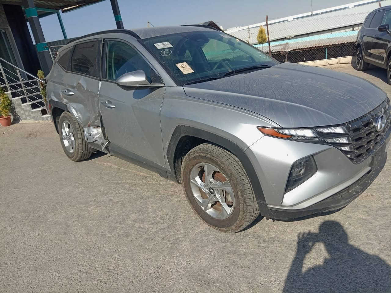 بسم الله الرحمين الرحيم.                                 

نوع السيارة🚘✅ هونداي توسان/  الموديل 2024.     

حجم المحرك🚕🚕🚕2500🚦🚦.                                                                  

السعر/ (127 ورقة بالحرة)(142 على كتاب اعفاء شهداء🚖 واصل بغداد مدفوع النقل والتخليص + الضربه🚘(تستلم جاهز بدون اي مصاريف اخرى)🚦✅✅🚖🚖🚘❤️❤️🌹🌹
.             اتصل وتدلل بالخدمة   
  مواصفات السيارة (بصمة/  كشن كهرباء/ وجنطه كهرباء)🚘
السيارة موجود ✅بالاردن  🚗المنطقة الحرة الزرقاء                    

الضرر واضح بالصور ✅ ارباك بردة  🚘السيارة تشتغل وتمشي.   

الاستفسار او التصال  على الرقم  ***********             

او مراسلة واتساب على الرقم الاردني 00962797080658. 

عنوان المعرض🛣️🛣️⬅️شارع 18 شمال المنطقه  الحرة🚗🚗🚗

