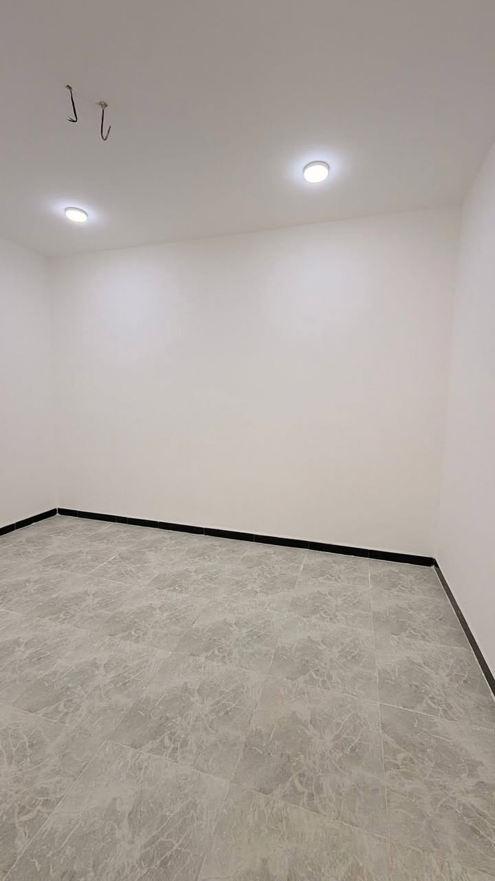 بيت زراعي م100 مربع بنيان حديث طابق واحد 
العنوان حي الجامعة داخل مجمع حيدر ابن حجي هندي 
الاستفسار خاص او اتصال ***********
