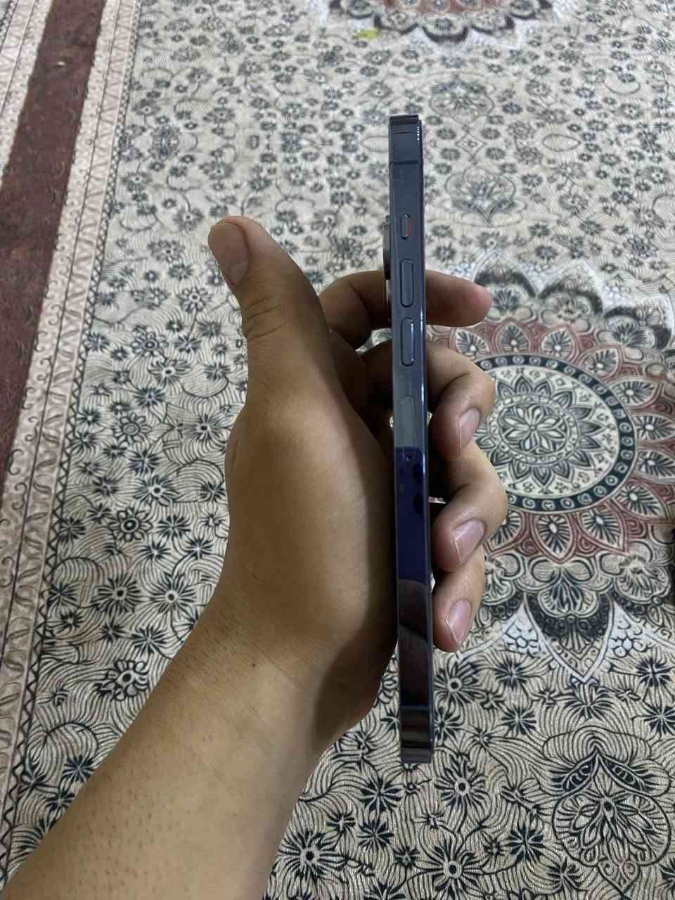 ايفون 13 برو ماكس ذاكرة 256 بطارية 96 جهاز صارلي شهر ماخذة جديد كلشي ما مبدل بي سعر 700 قفل مكاني بغداد شعلة رقمي ***********
