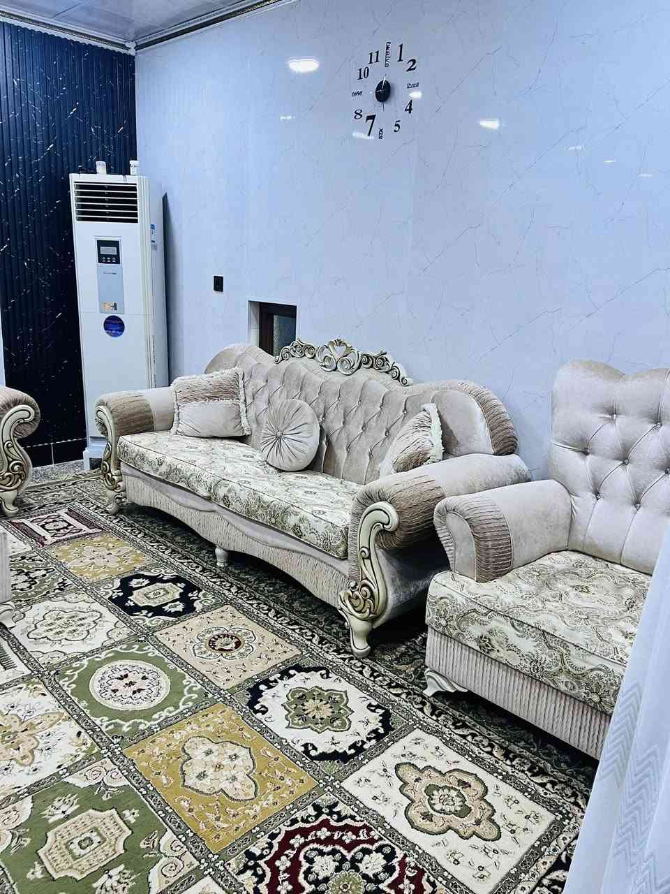 السلام عليكم تخم ملكي للبيع نضيف كلش سعاره 650وابي مجال مكاني كركوك حي النصر الشراي اتصال ***********
