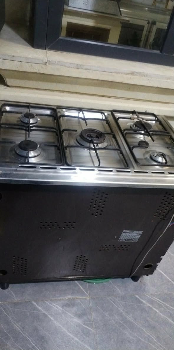 طباخ للبيع نضيف كلو شغال فقط الجام مكسور المكان موصل حي الوحده


**إذا كنت صاحب هذا الإعلان وتريد حذفه لأي سبب، رجاءا أرسل رسالة إلى الدعم الفني**