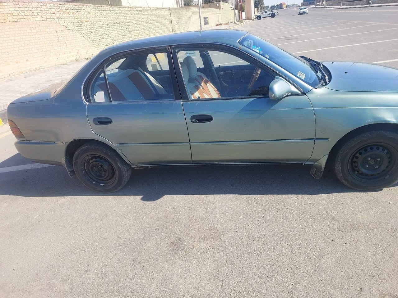 للبيع كورلا ١٩٩٣رقم كربلاء مكفوله كص اونقل جثه والضربه القويه مكينه بيها لاستيك والف مكينه ١٨٠٠كير اوتماتيك 
سنويه نهايت ٢٦ 
 شرط تحويل مباشر 
السعر ٥٠ بيها مجال
مكان الكوت مركز 
***********
