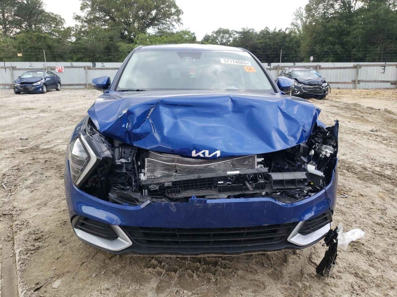 سلام عليكم
كيا سبورتج 2025
ماشيه 7
محرك 2500
حادثه فقط بنيد وبدون اي داخل
الموصفات
بصمه
بصمه ابواب
تشغيل عن بعد 
شحن واير ليس
شاشه ابل كار بلي
كامره دواره
لايت زنون+LEDوكشاف زنون
لدات اماميه
مثبت سرعه ونظام مانع انزلات 
نظام نزول لمنحدرات الايزوفكس 
3وضعيات للقياده SMART/SPORT/ECO
مخرج USB/AUX/Bluetooth
تحكمات ستيرن
اشاير مري 
السعر ب21300$ وبيه مجال 
بغداد حي جامعه نفق الشرطه
للاستفسار 
***********
