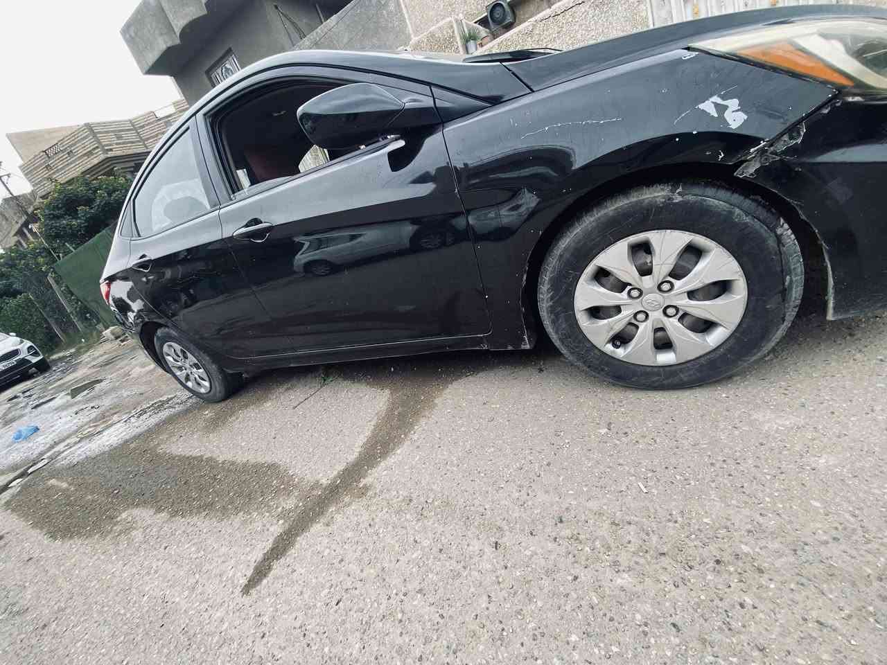 سلام عليكم اكسنت 2016 أمريكي ماشية 85 محرك بي تبخير سونار مرفق بالصور بسمي سعر ( 88 ) مكاني بغداد حي البنوك غير متواجد على فيس بوك ***********
