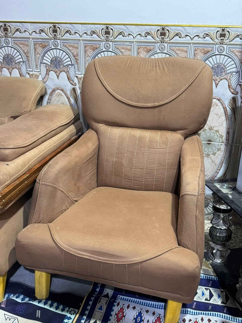 سلام عليكم
قنفات للبيع نضيفات كلش اي ضرر ماكو 
السعر 350الف وبيه مجال قليل كلش 
عنوان ناصرية سومر حي المعلمين 
الرقم ***********
ا
