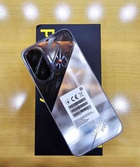 للبيع بوكو f7 نظافة 100٪ مع كامل ملحقاتة صح بطارية 100٪ ذاكرة 256 عشوا...