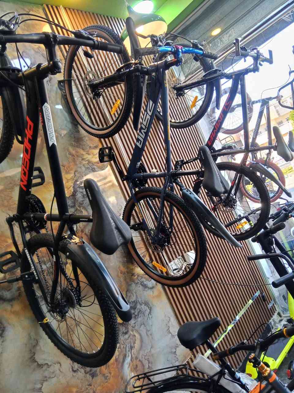 السلام عليكم محل للبيع جاهز مجهز وشغال وخير من الله امانت الله سبب البيع الانتقال من منطقة المنطقة مكان المحل الغزالية شارع البدالة التجاري ايجار المحل 450 الف ديكور داخل كامل معا مخزن داخل المحل غراض صيانة ماطورات شحن كاملة معا العدة اخوان المحل للبيع البظاعه البي اما المحل الك بس تدفع ايجار ابيعلك فقط البظاعه ولله يرزقنا ويرزقكم اي ستفسار هذا رقمي ***********
