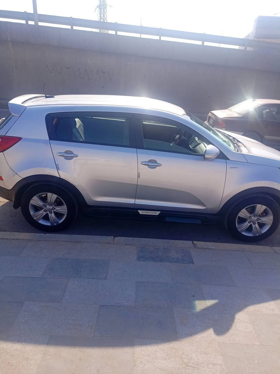 سبورتج 2012
محرك 2400 دوش 
السياره بأسمي السنويه 28  
تحكم ستيرن 
الضرر 
2 قطعه باب خلف السائق 
وجاملغ خلف السائق 
التبريد ثلج 
شرط كير محرك 
السياره رقم كركوك  
السعر 105 وبيه بسيط
رسائل مااجاوب 
***********
