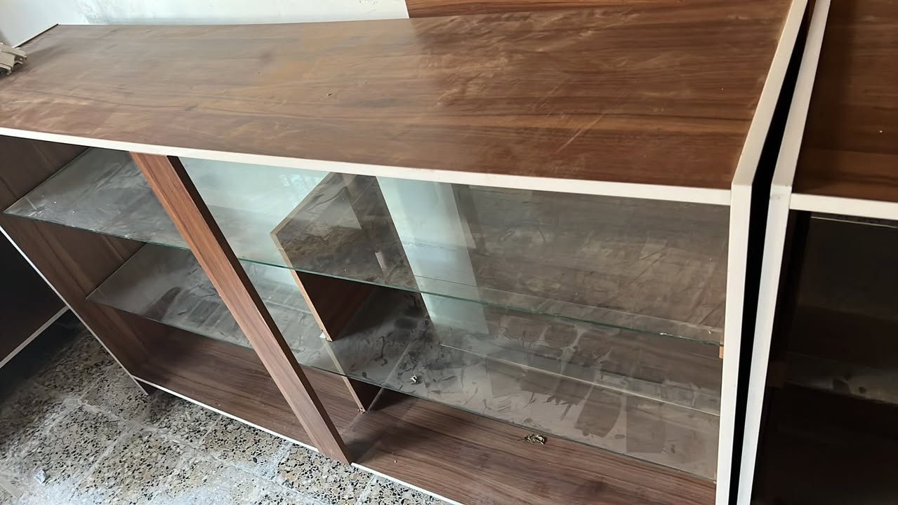 اثاث صيدلية للبيع بحاله ممتازه ترهم رفوف كوزمتك  رفوف عرض مرتبه ومناسبه لجميع المنتجات و السعر مناسب 
📍الموصل 
لباقي التفاصيل مراسله خاص


**إذا كنت صاحب هذا الإعلان وتريد حذفه لأي سبب، رجاءا أرسل رسالة إلى الدعم الفني**