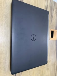 حاسبة لابتوب نوع دل جديد غير مستخدم كورi5 G7 جيل  ١١ رام ٨  الهارد ٢٥٦...