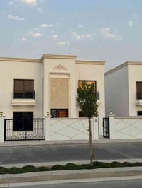 مجمع المروج السكني • ٢٥٠م • بيت للبيع