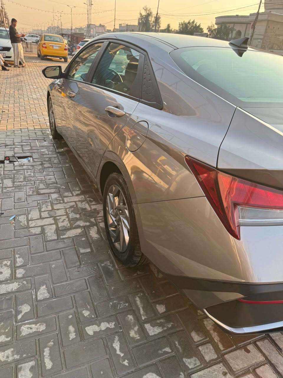 السلام عليكم
هونداي النترا موديل 2024 مرقم كامل
السيارة وراد امريكي حادثها خفيف تبديل دعامية خلفية نفس الون بدون صبغ 
السيارة شاشة دجيتال وبصمة  و كامرة 
للستفسار ***********
