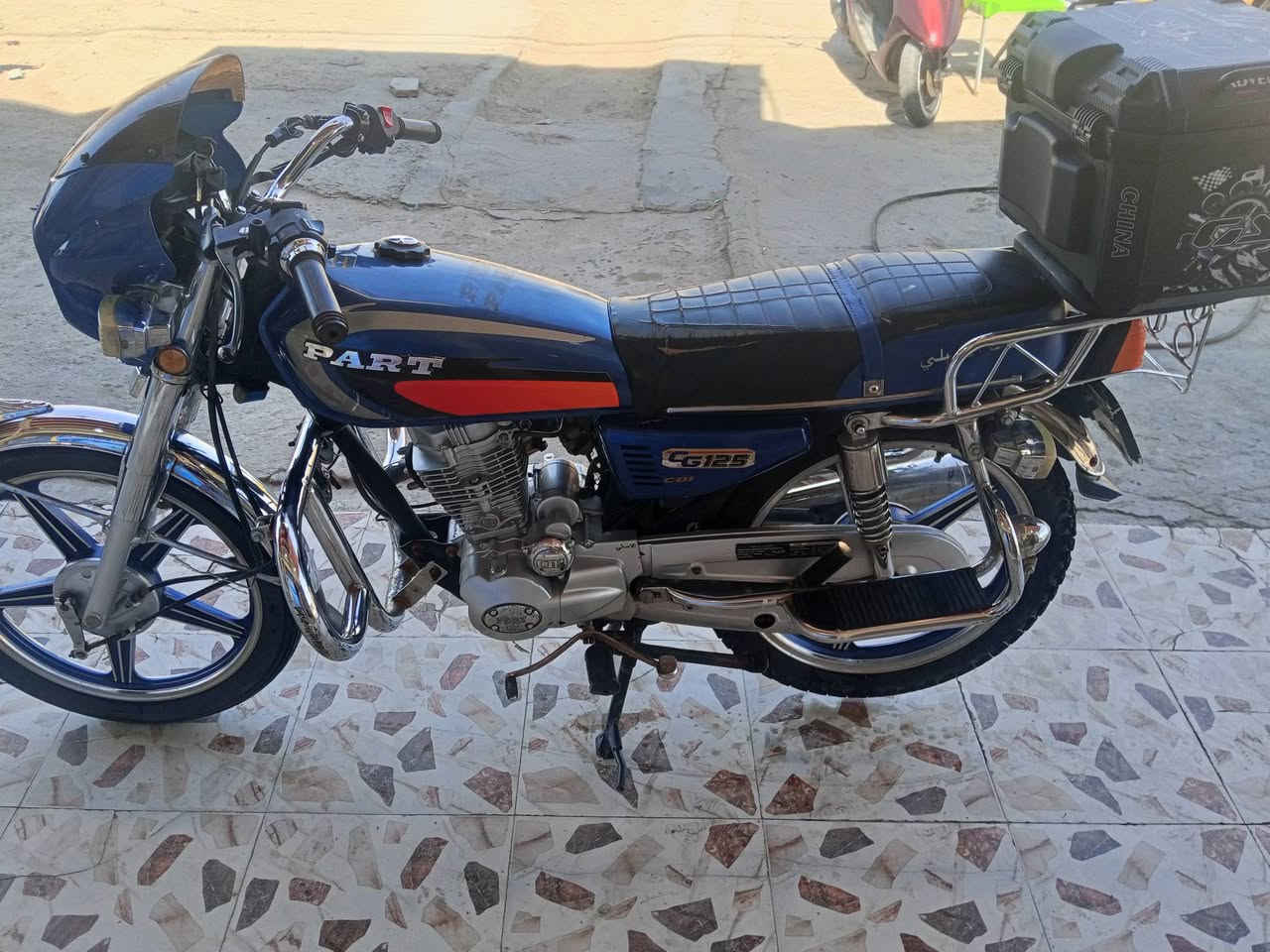 بارت مديل ثنين وعشرين مجمع الكرار ناصريه مركز بي ريته بل خدمه دراجه نضيفه ما مفتوحه ليريته تصال عل رقم ***********
