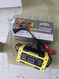 شاحن ذكي • ١٢ فولت • ٦ أمبير