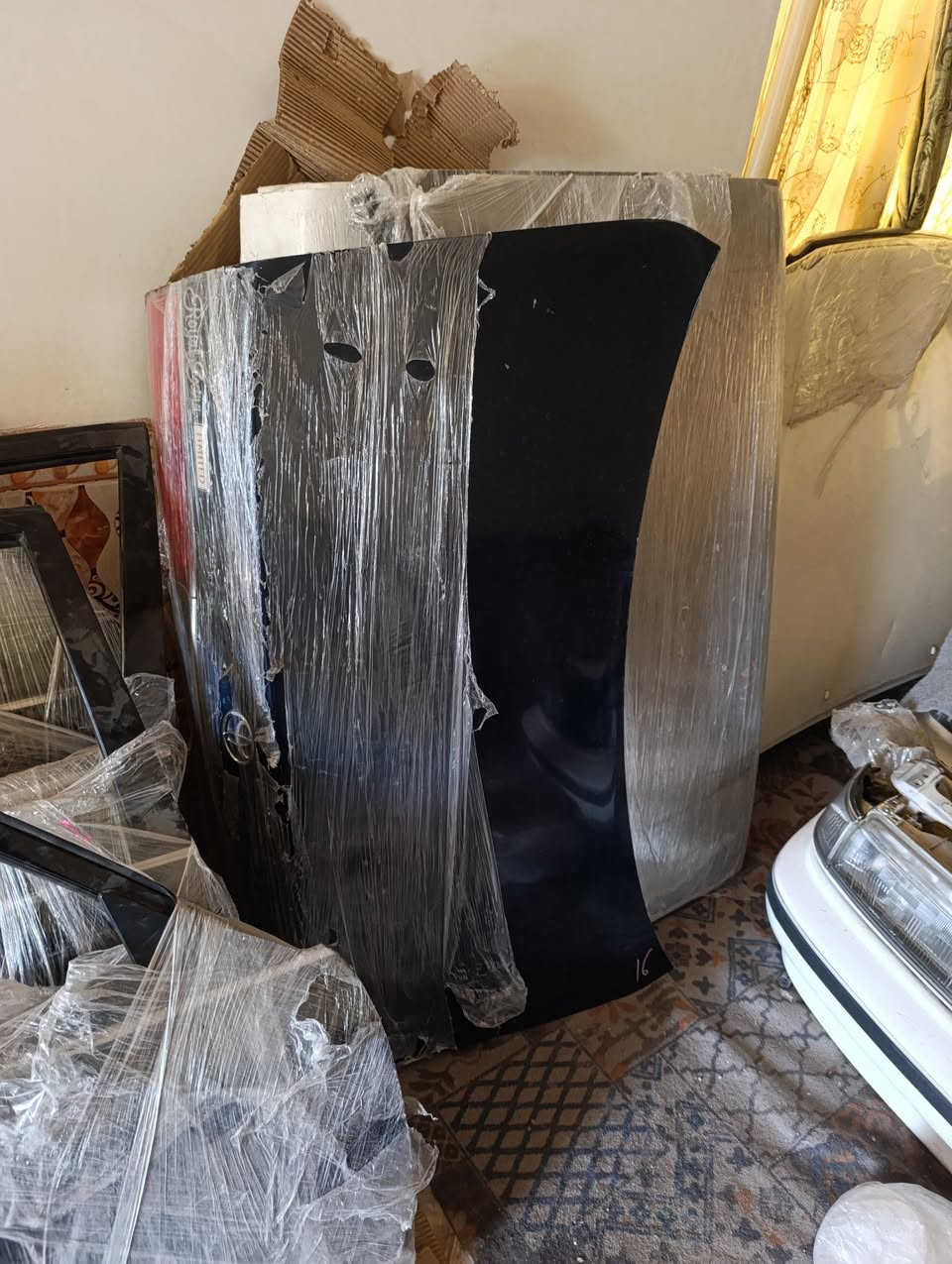 سستم رأس الثور فلات ٩قطع جاملغات ٤بيبان ودعاميه خلفيه وصندوق وبنيد.  سعر القطعه ٧٥ التواصل خاص او واتساب ***********.   ٦٧٥.   السعر النهائي
